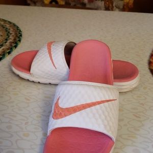 Nike slides women's